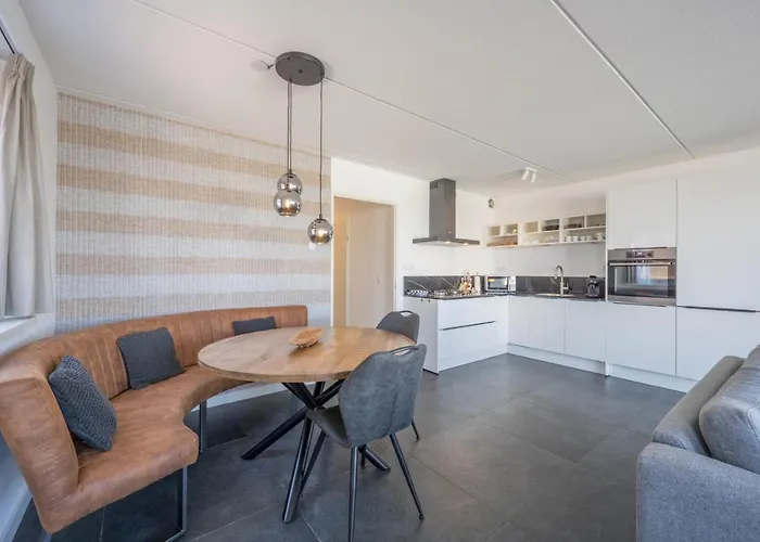 Meerzicht 24 - Luxury Family Accommodation With Beautiful Lake Side View